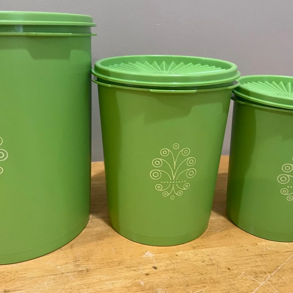Vtg Tupperware Servalier Canister Set 4pc Lime Green Sunburst Lids 70s Retro MCM